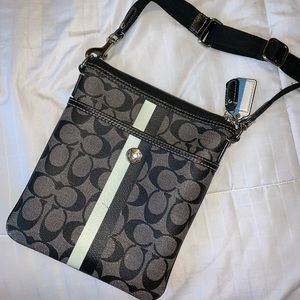 small coach crossbody purse